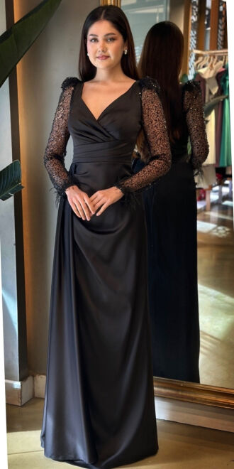 Black Long Sleeve Feather Detailed Slit Straight Cut Satin Long Evening Dress 7442 