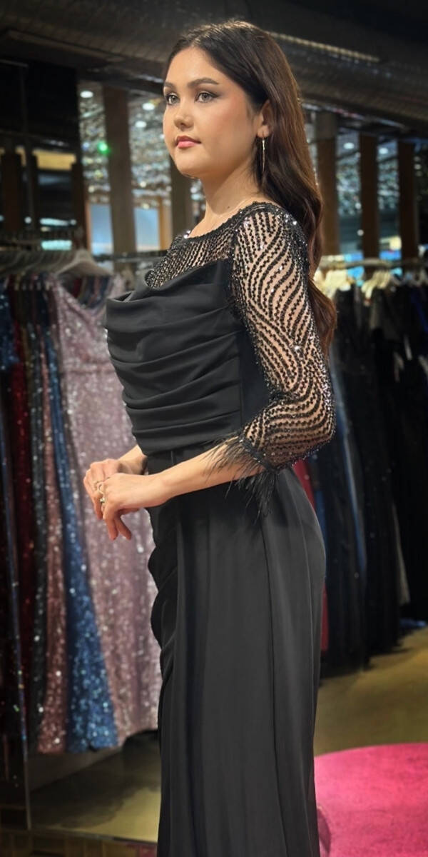 Black Long Sleeve Feather Detailed Slit Straight Cut Tulle Long Evening Dress 7669 - 3