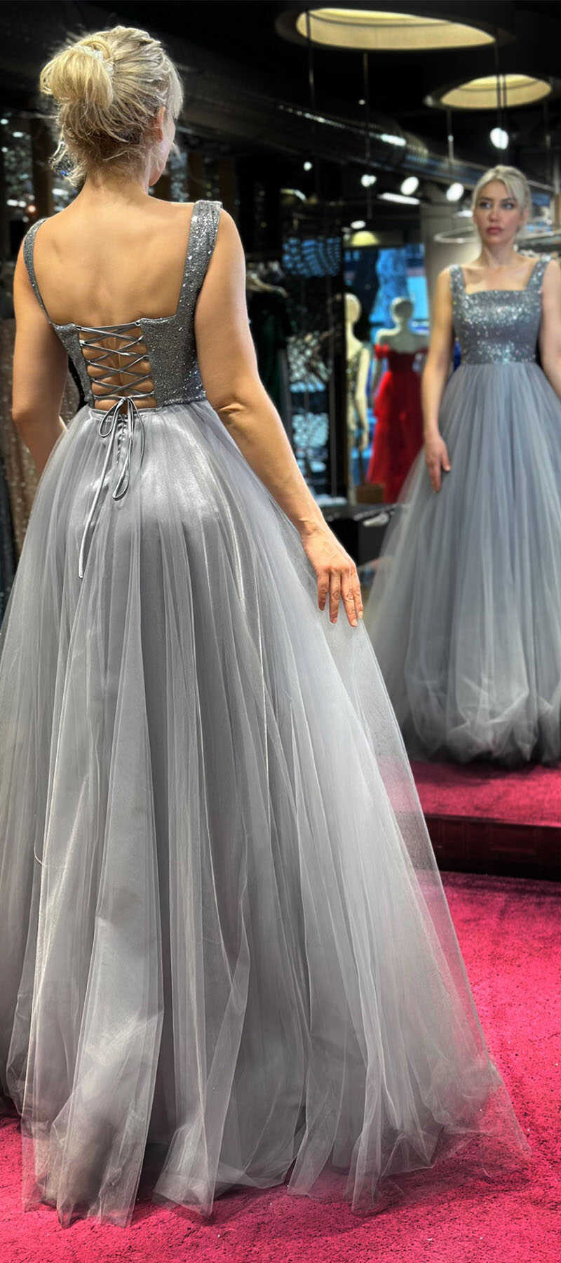 Tulle skirt red empy carpet