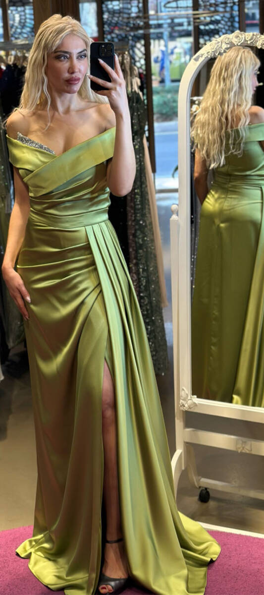 Light Green Stone Detailed Slit Straight Cut Satin Long Evening Dress 7443 - 1